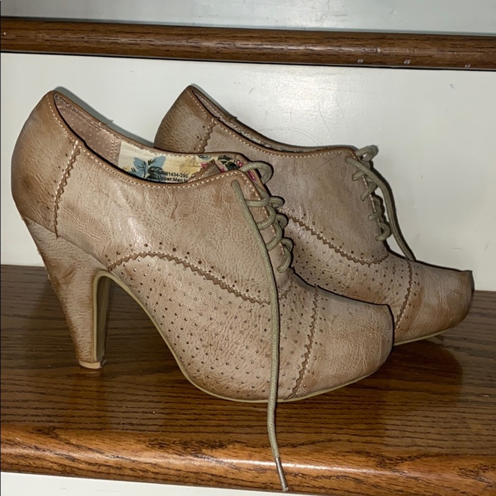 Not rated heels